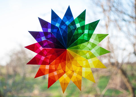 Kite Paper - 12 colours - small 16 x 16 cm - 100 sheets - waxed paper for window stars, lanterns,and other delights.