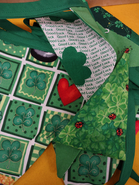 Learnary Bunting: Shamrocks by the Tangled Garden